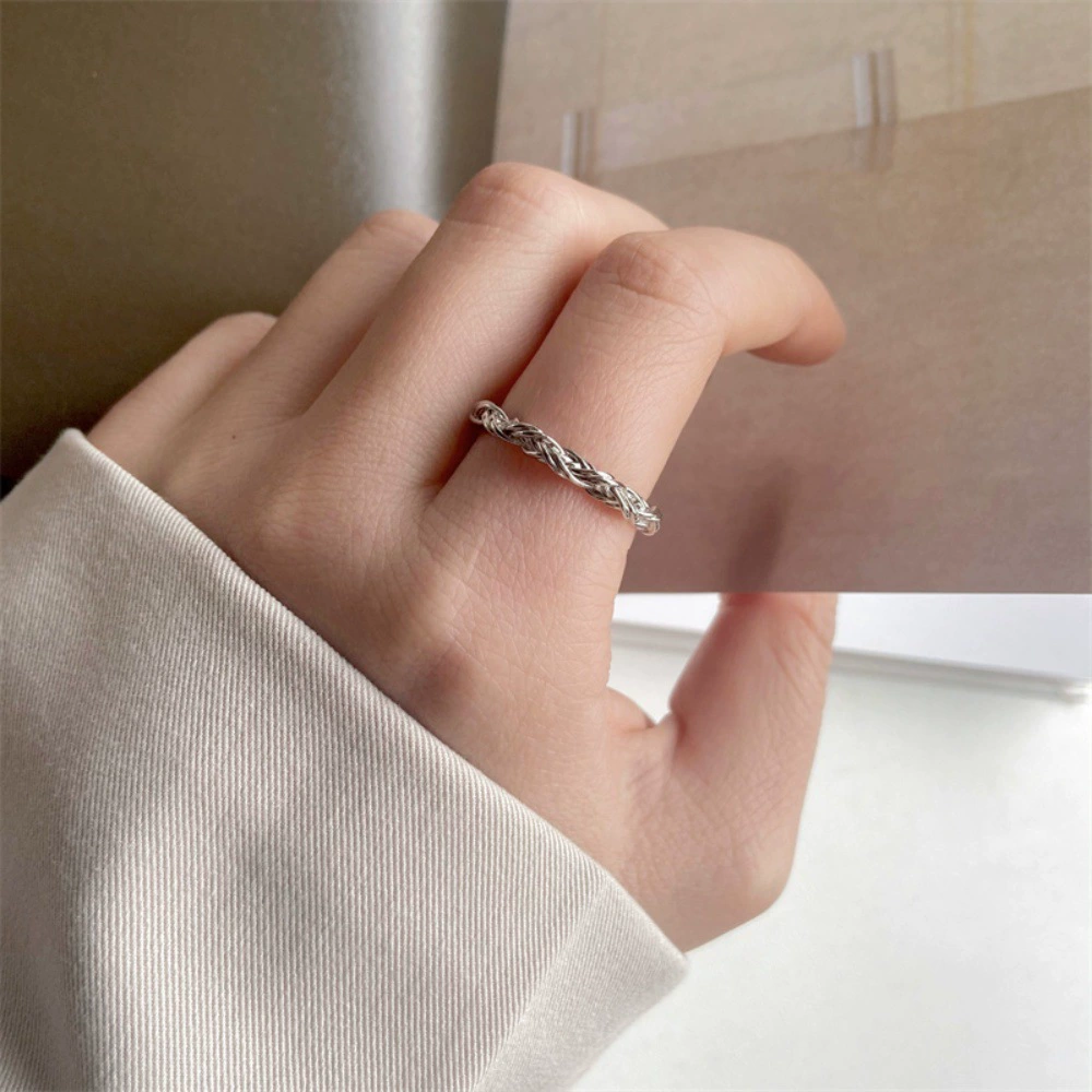 Серебряное кольцо 925 пробы, матовая отделка, стиль легкой роскоши, середний палец, не тускнеет