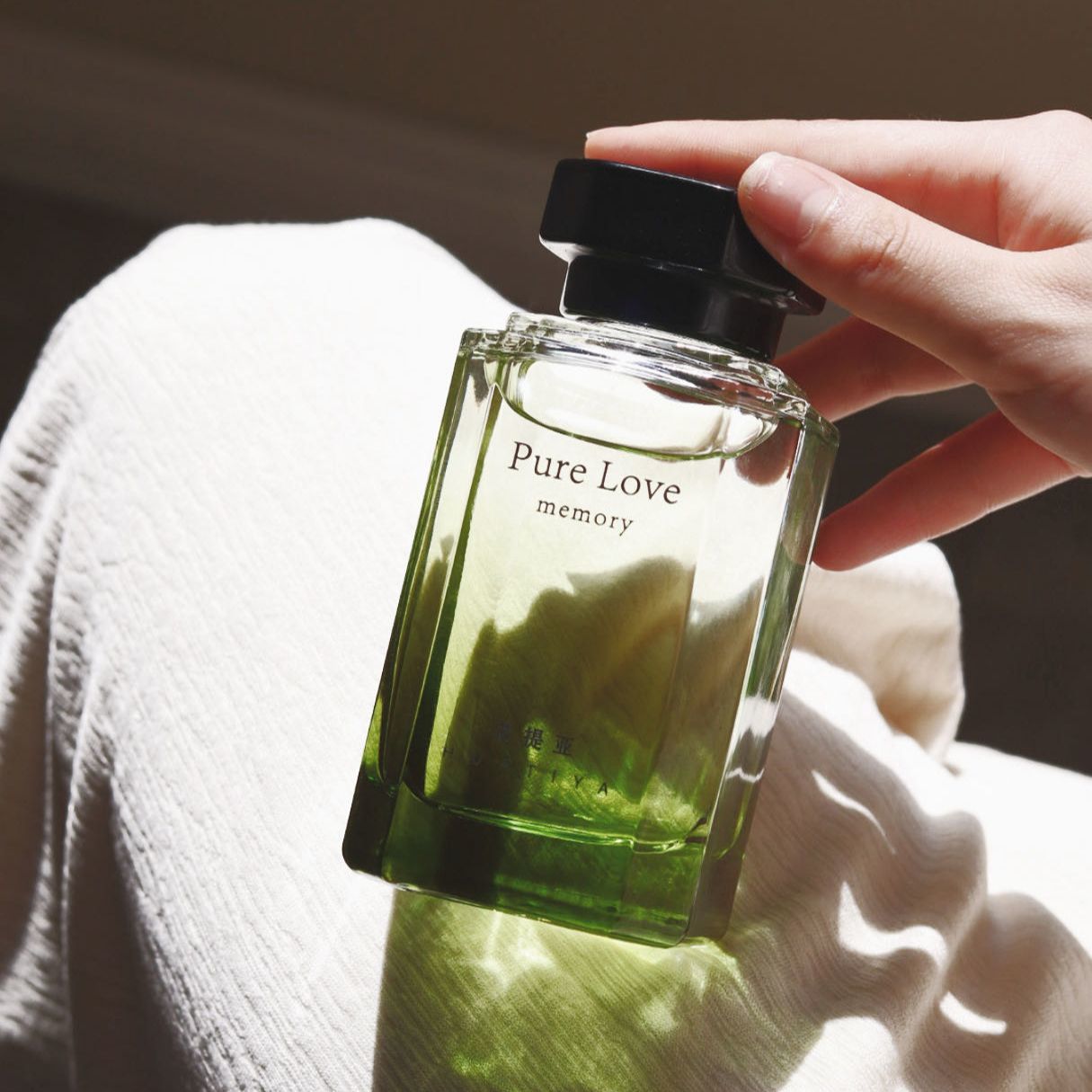 フラワーティア ガーデン クチナシ 火を使わない籐アロマテラピー 200ml ホームフレッシュプラントエッセンシャルオイルの香りが長持ち