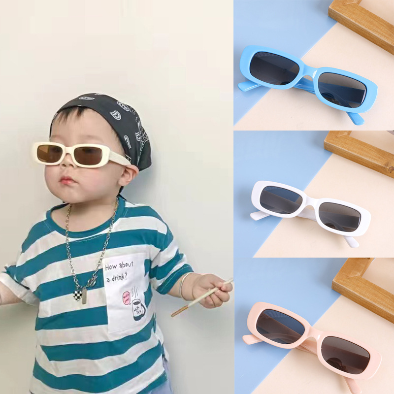 2022 New Korean Cute Children's Unisex Baby Sunglasses for 2-8 Years Old, Stylish Design, UV Protection for Vacation