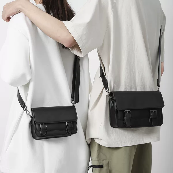 Messenger bag men's bag 2025 new casual small satchel ins fashion brand mobile phone bag high-end feeling small square bag for women