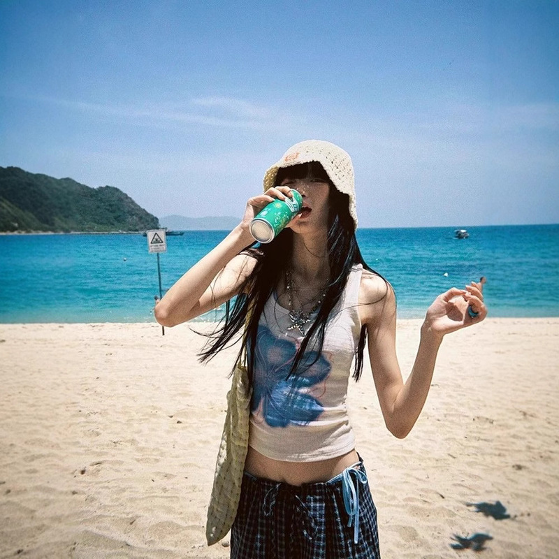 [Factory Ready Stock] American Retro Holiday Style Camisole Summer Slim Hot Girl Outer Wear Short Sleeveless Top