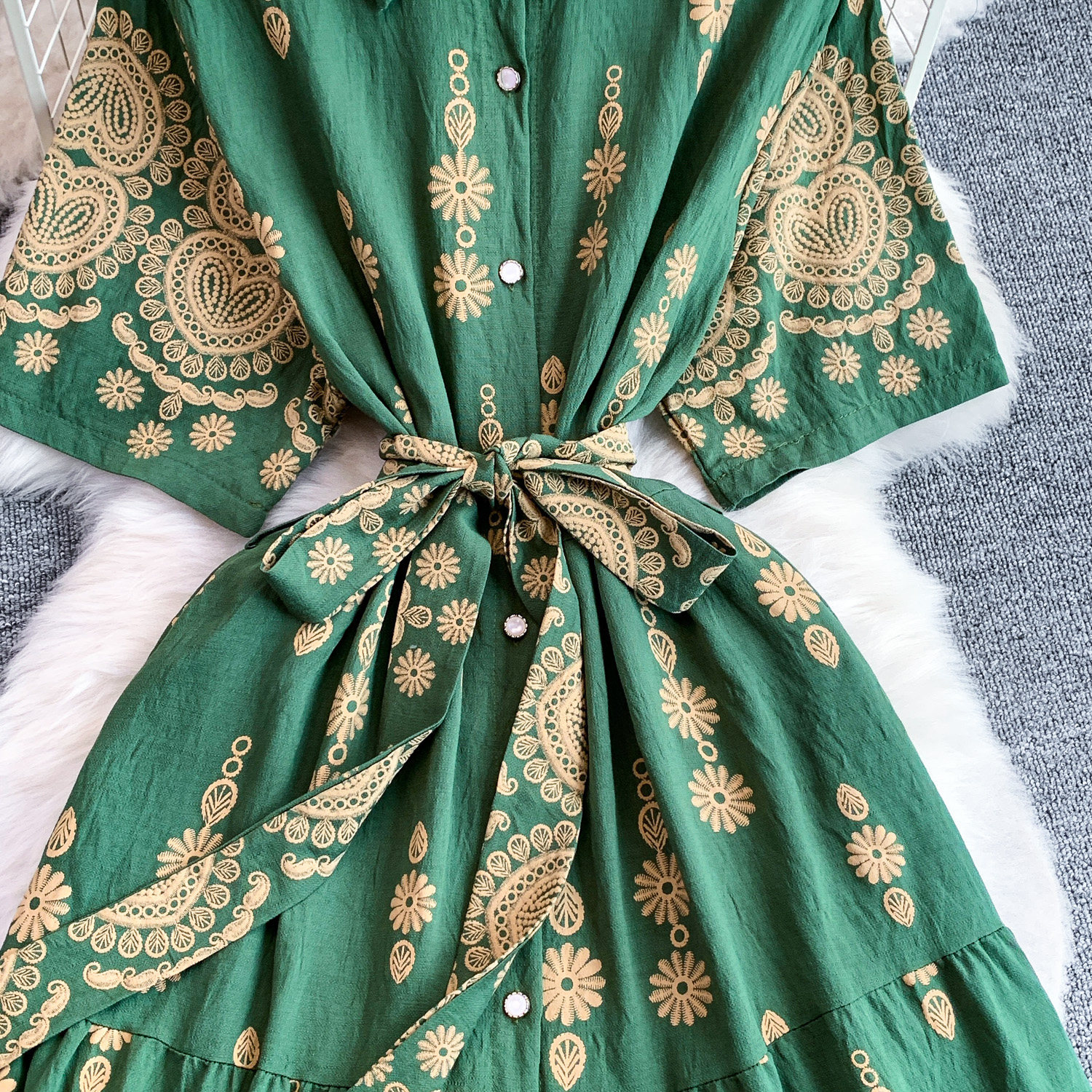 Women's French Retro Heavy Embroidery Lapel Dress Korean Style Single-Breasted Slimming Ruffled Long Skirt Summer Dress_ecoleips.com