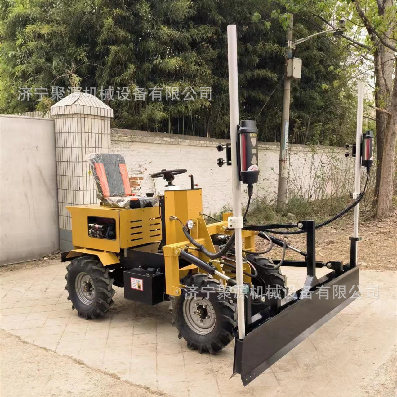 小型激光整平机混凝土地面摊铺整形机全自动四轮路面整平机