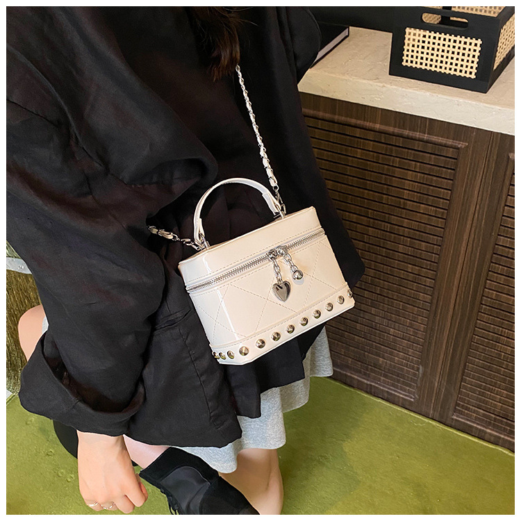 Korean style fashionable handbag for women 2025 summer new style small square bag, simple embroidered thread chain single-shoulder crossbody bag undefined
