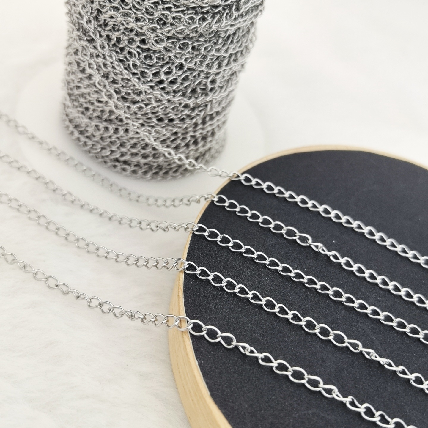 304ステンレス角線十字o型唇チタン鋼チェーンdiyネックレスブレスレット眼鏡鎖飾り卸売り