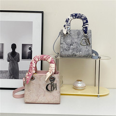 Elegant Women's Bags 2024 New Summer Shoulder and Crossbody Bags Unique Design Embroidered Hand-picked Dior-style Bags