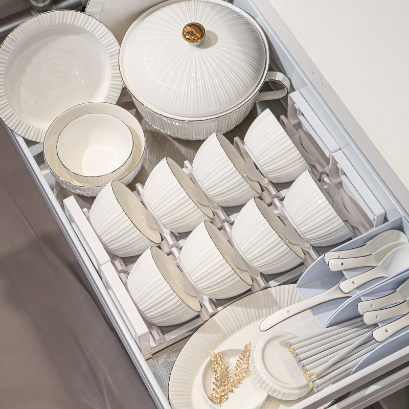 Light Luxury Style Dish Set Household Jingdezhen High-end High White Porcelain Tableware and Dish Combination Set Housewarming Gift Light Luxury Style Dish Set Household Jingdezhen High-end High White Porcelain Tableware and Dish Combination Set Housewarming Gift