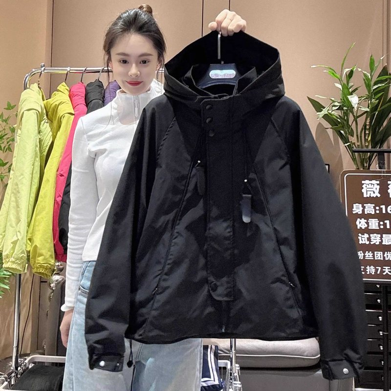 时尚连帽冲锋衣外套女款2025新款春秋薄款宽松休闲夹克风衣棒球服|undefined