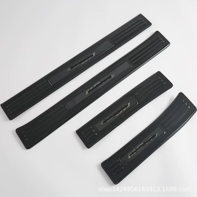 Şüşə kənarı xromları/moldingləri, Decoration m - hydrocarbon-exterior-sill-stripstainless-steel4