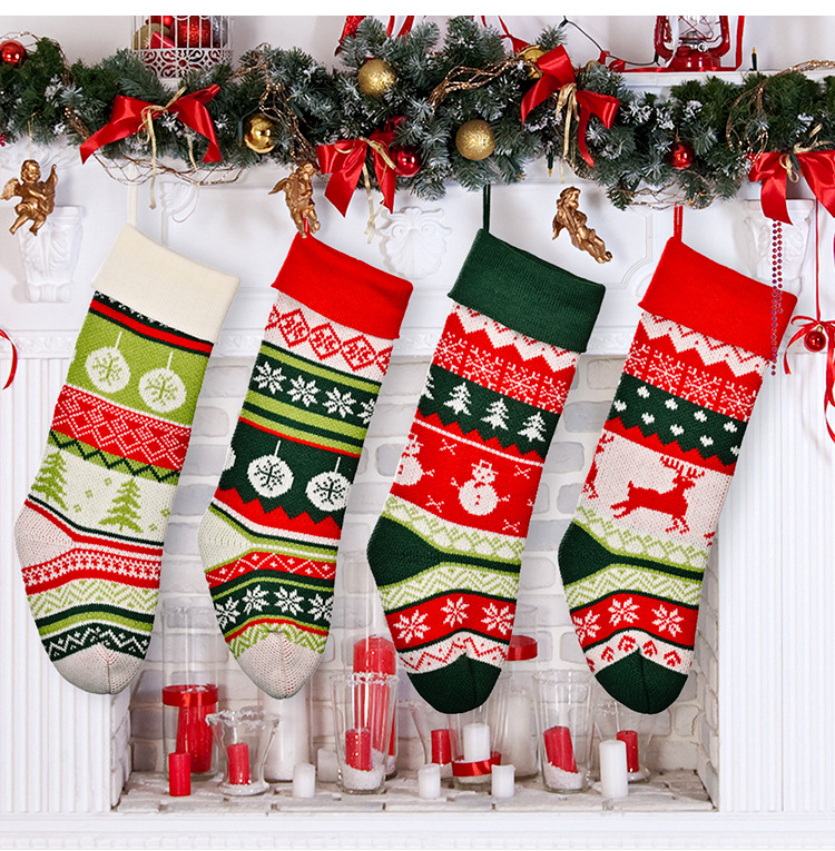 Wholesale Christmas Knitted Clashing Color Socks Decoration Nihaojewelry display picture 8