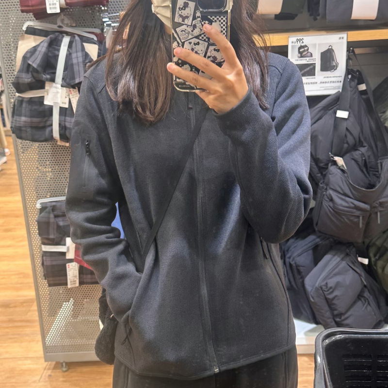0818x2~户外休闲运动百搭保暖压胶口袋印花立领抓绒外套男女同款|undefined