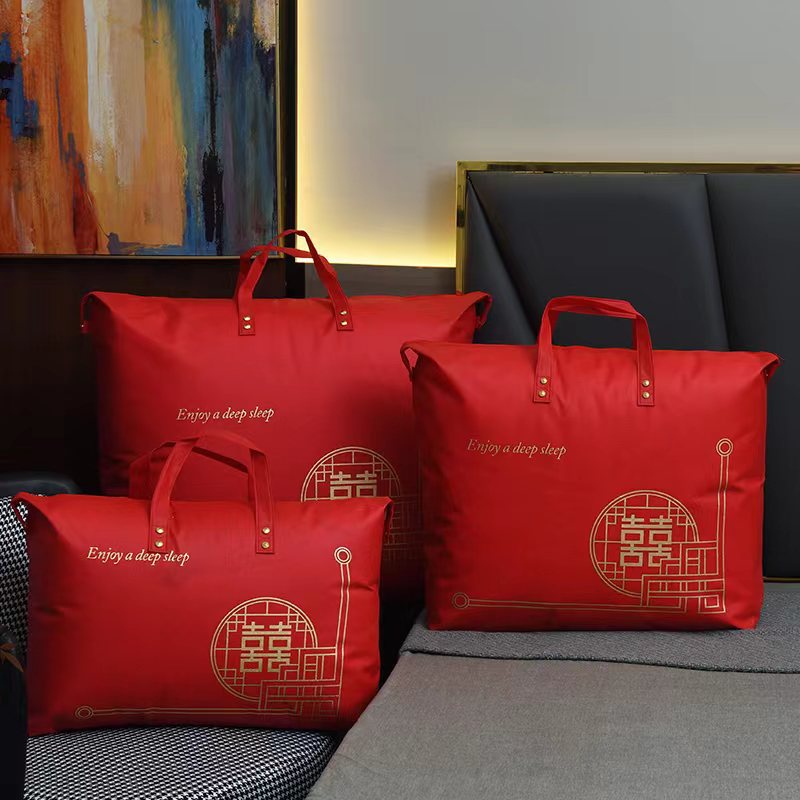 Bolso rojo del edredón de la boda engrosada bolso no tejido de la boda de cuatro piezas