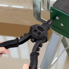 工装夹具;其他匠作工具;其他钳类工具