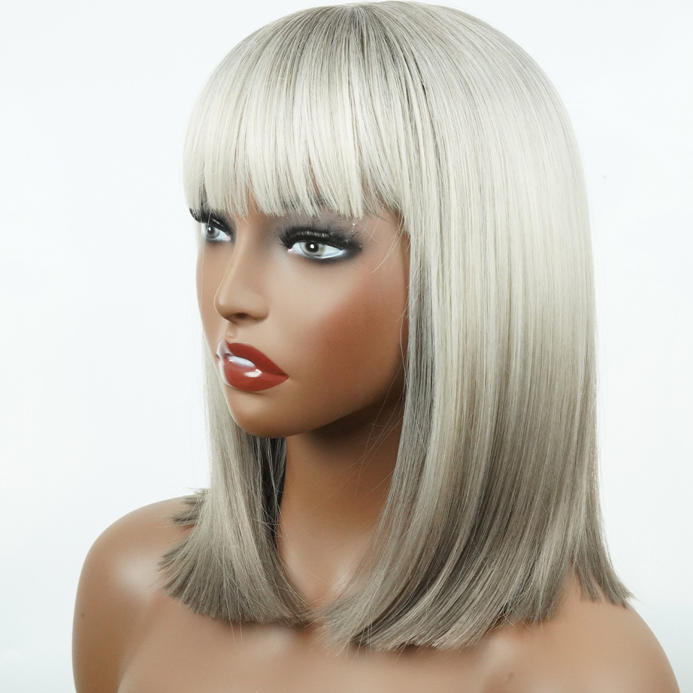 Parrucca bob grigia sfumata di seta ad alta temperatura all'ingrosso all'ingrosso in fabbrica, parrucca di capelli corti lisci, parrucca piena di frangia, parrucche bob_voghion.com