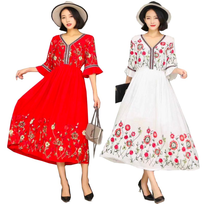Ethnic embroidery dress Yunnan Lijiang Qinghai Lake ethnic style V-neck cotton and linen embroidered women's waist dress