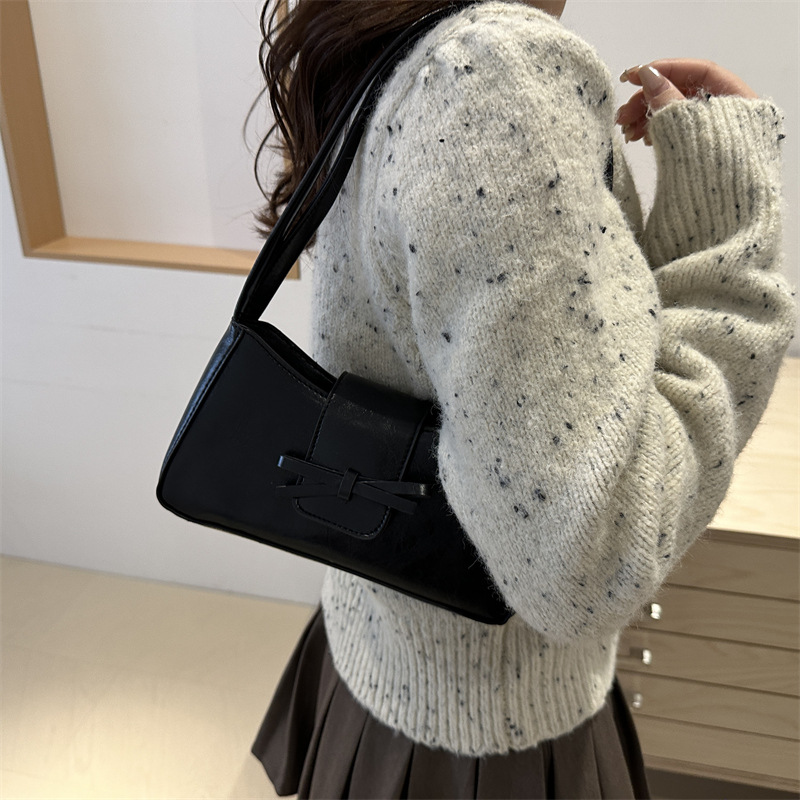 Bolsa de axila plateada para mujer de gran capacidad 2024 nueva moda nicho millennial hot girl estilo bolso de un solo hombro