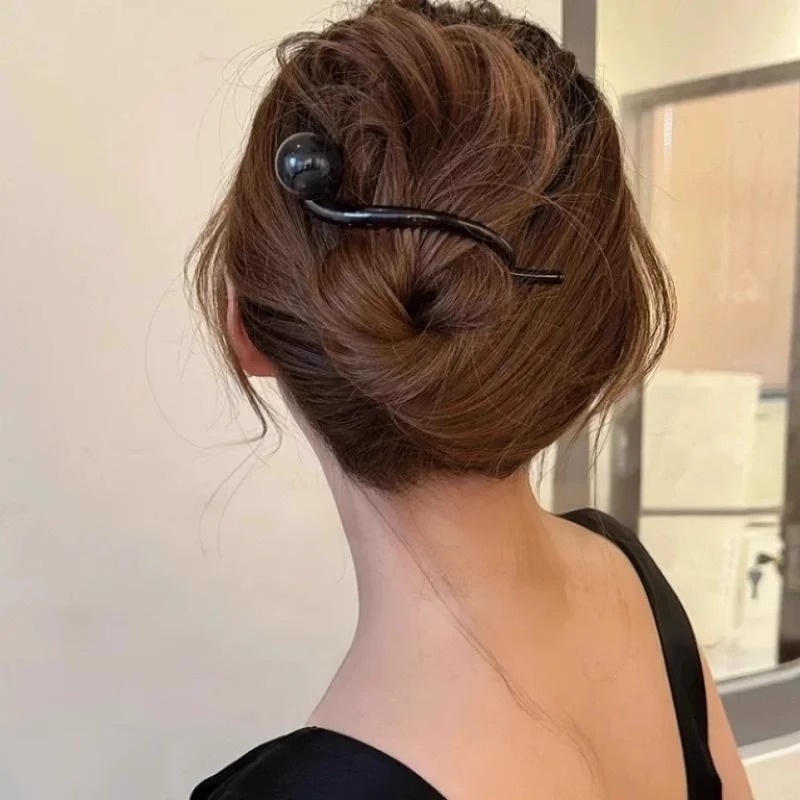 韓国のシンプルなツイストヘアクリップ、女性の後頭部のワンラインヘアクリップ、2025年の新しいスタイル、多用途のヘアクリップとヘッドバンド|undefined