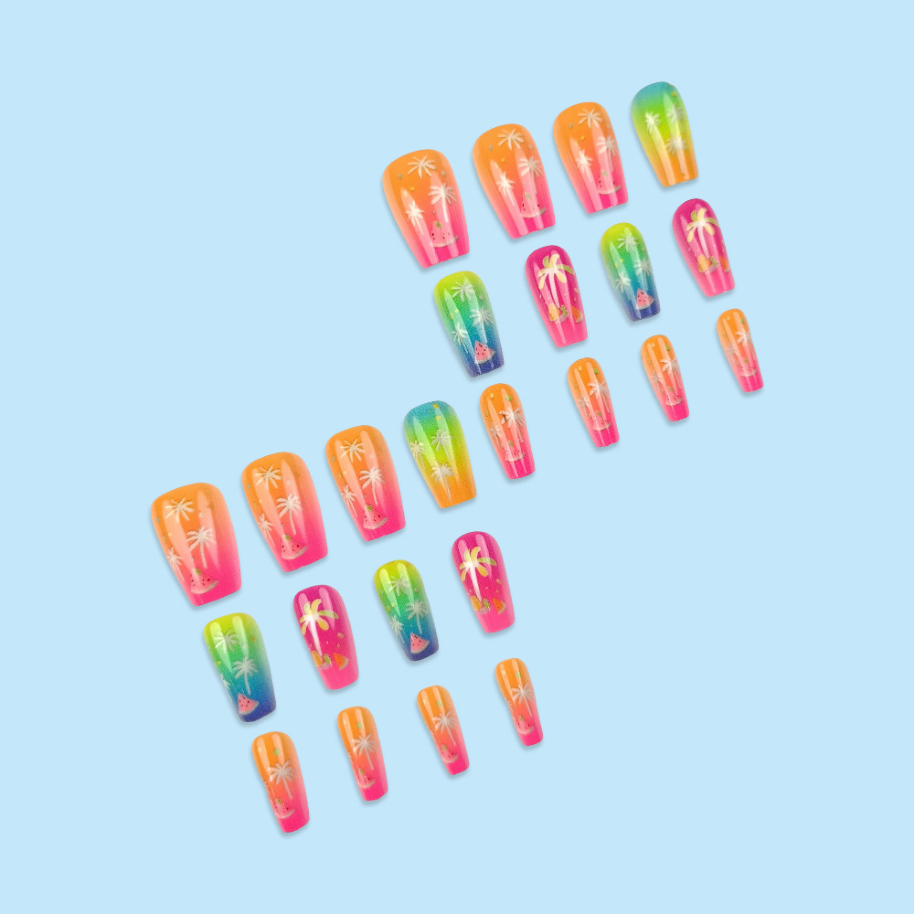 Manicura tropical fluorescente dulce y fresca con elementos de cocotero y sandía, uñas largas, puntas especiales para fiestas.
