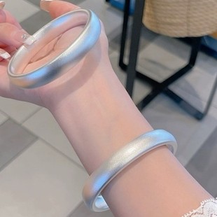���~݆̥�����yɫ�����]�ڌ���ĥɰ�ŷ����CŮ������l����ɫ�֭h