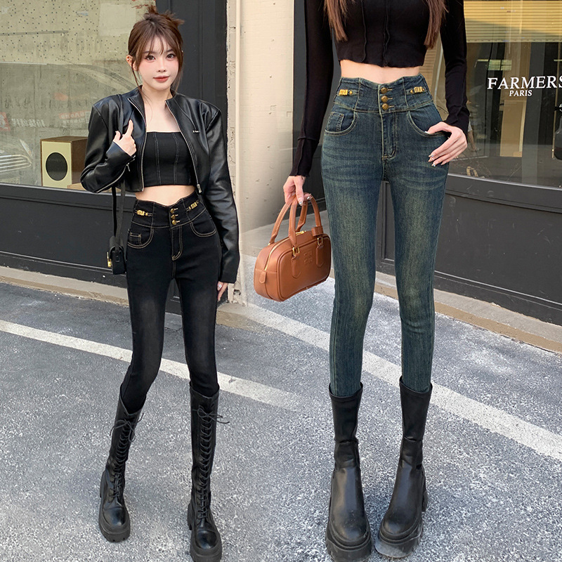 Three-Button High-Waisted Women's Jeans, 2026 Autumn/Winter New Model, Stylish Leather Patch V-Waist Skinny Pants Three-Button High-Waisted Women's Jeans, 2026 Autumn/Winter New Model, Stylish Leather Patch V-Waist Skinny Pants