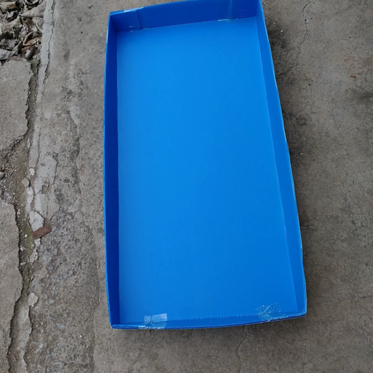 Поставка ячеек для разведения насекомых с желтым порошком, ячменных коробок для разведения насекомых, льготных лечения, ящиков для разведения различных спецификаций.