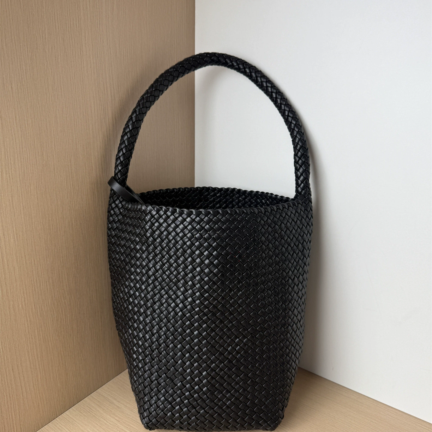 Летняя сумка-ведро 2025ROW, новая модель, из плетеной телячьей кожи, на плечо