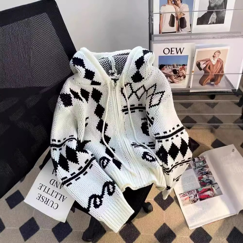 2026 Autumn/Winter Retro Jacquard Color-Block Hooded Sweater Jacket for Women, Loose Zipper Knit Cardigan, Thickened, Special Price