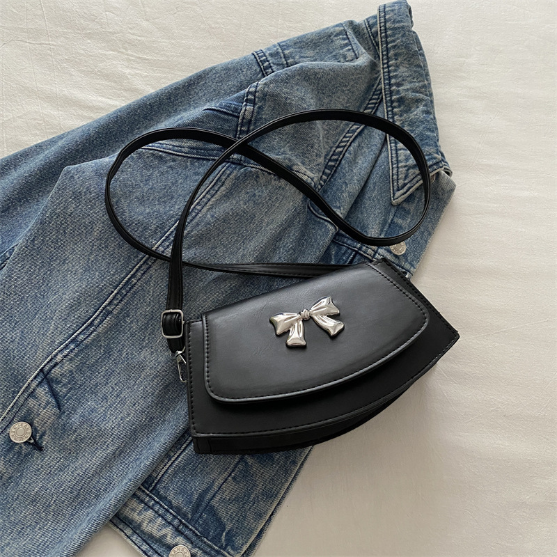 Trendy Bowknot Saddle Bag For Women Versatile Shoulder Crossbody_voghion.com