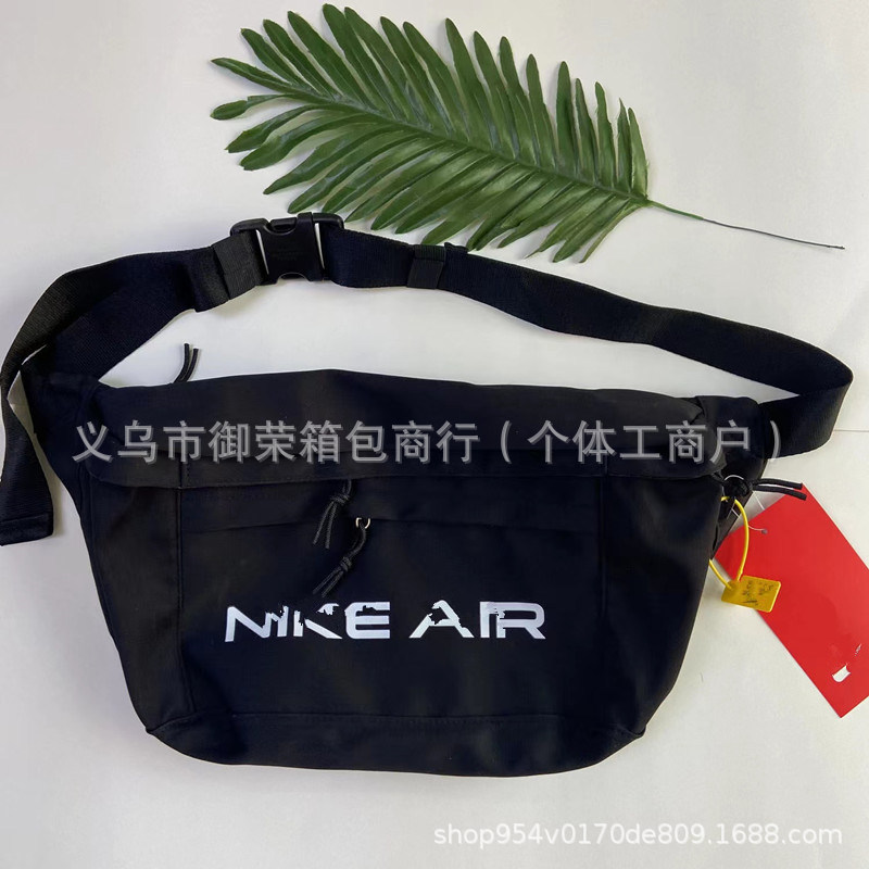 Wang Yibo の同じスタイルのクロスボディバッグ新しいシングルショルダー多用途学生スポーツトラベルバッグ大容量男性と女性のウエストバッグチェストバッグ|undefined