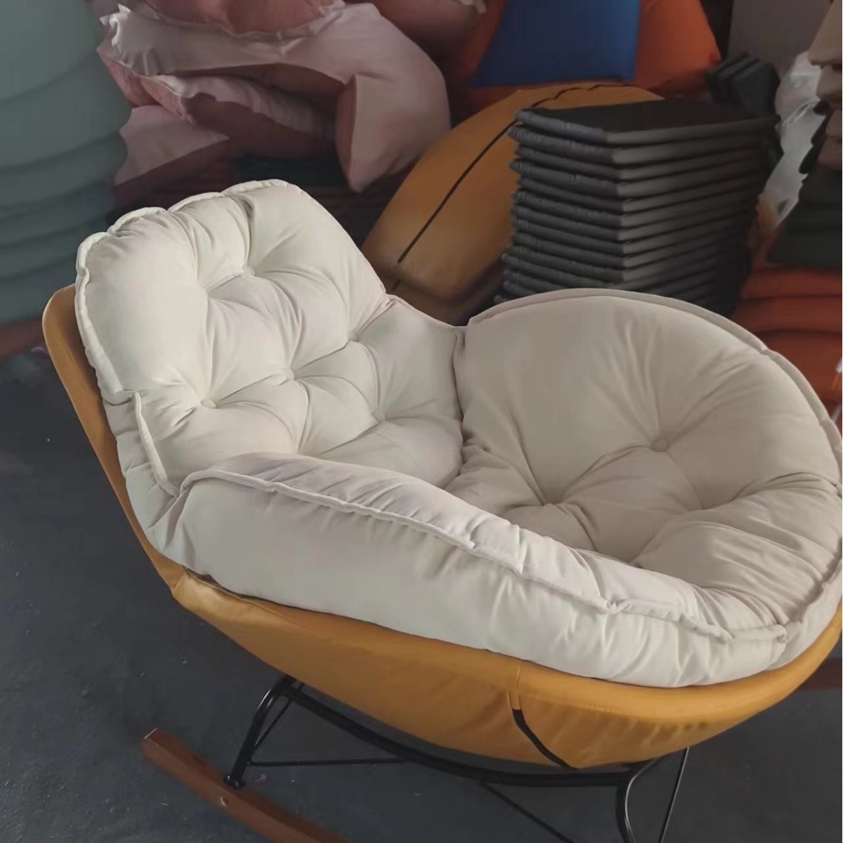 큰 스타일: 노란색 철자 쌀 흰색/단일 의자