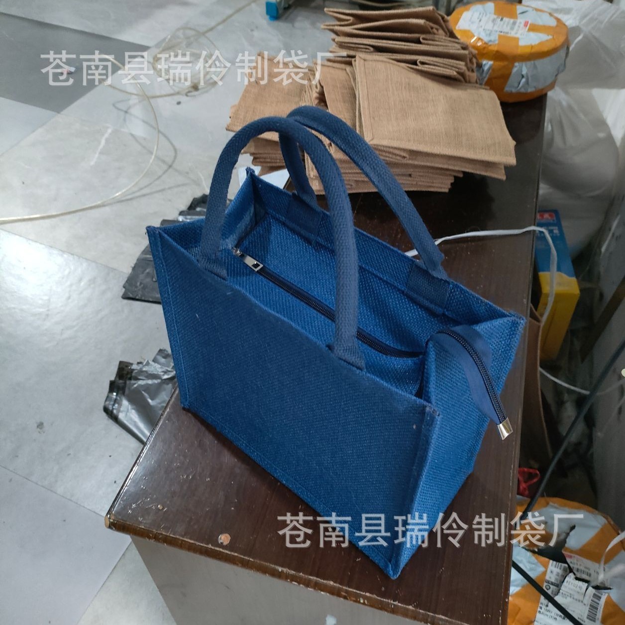 Bolsas de lino negras, rojas, verde oscuro, azules, bolsas de mano de lino, algodón y yute con logo impreso al por mayor. image 21