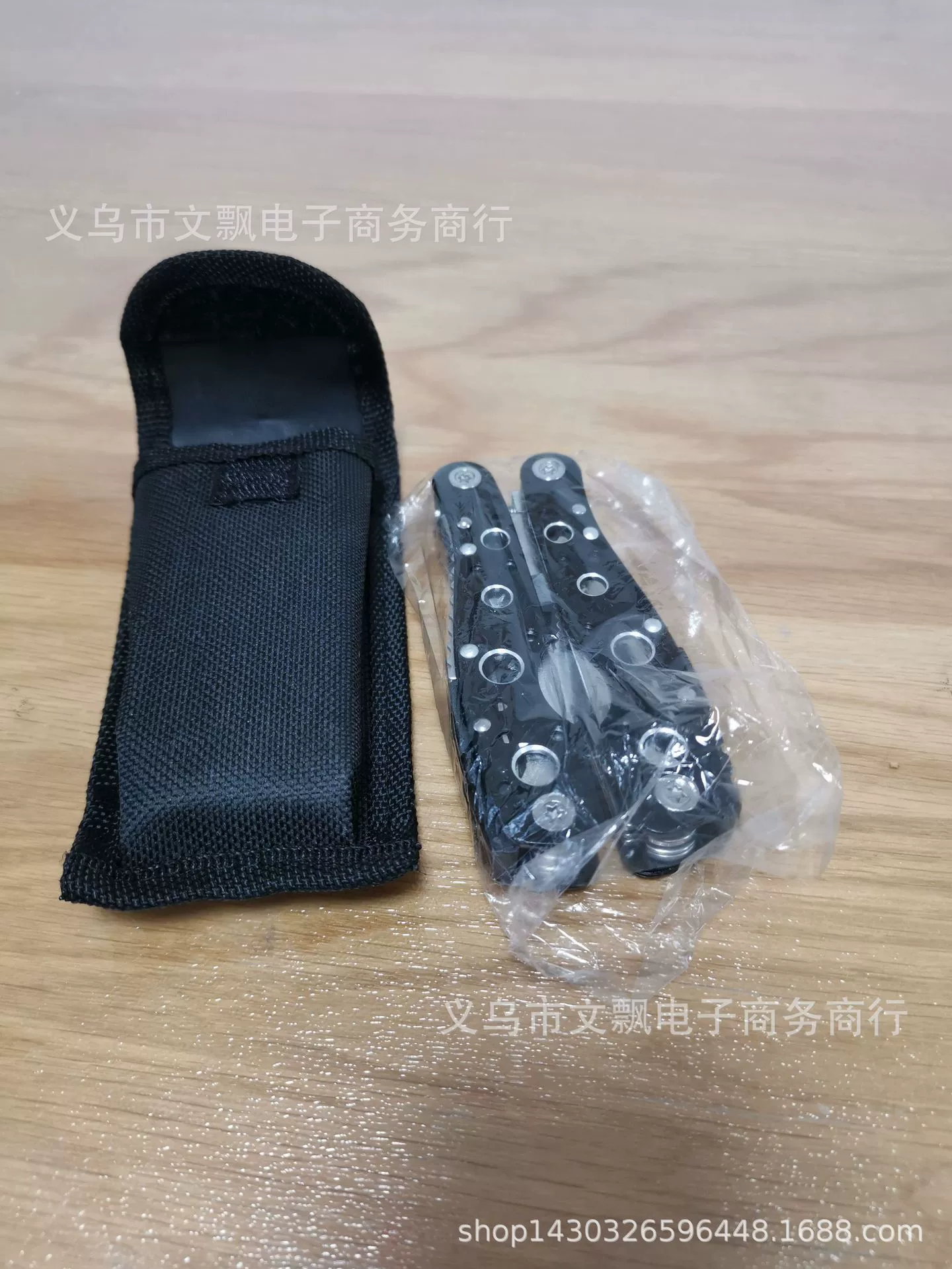 Mechanical folding pliers multi -purpose combination of home combinations outdoor clamp tool tool pliers pool multi -function pliers