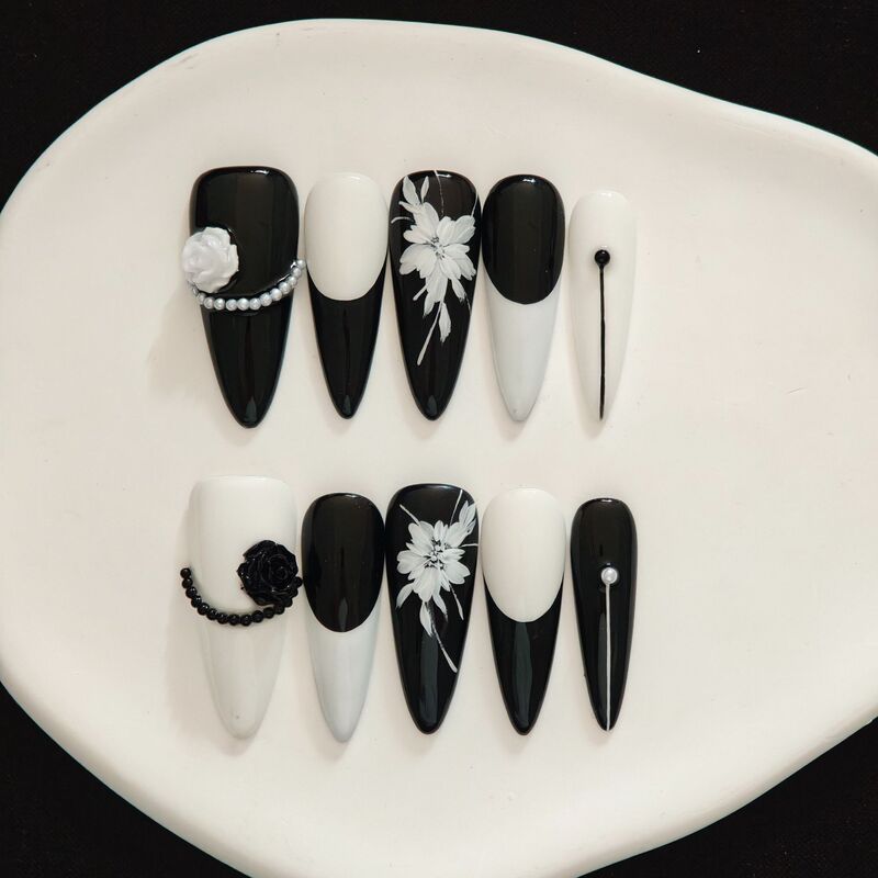 Black and White Art Style Handmade Wearable Nails with Three-Dimensional Flower Ornaments and Pearls Embellished with Long Manicure Wearable Finished Products