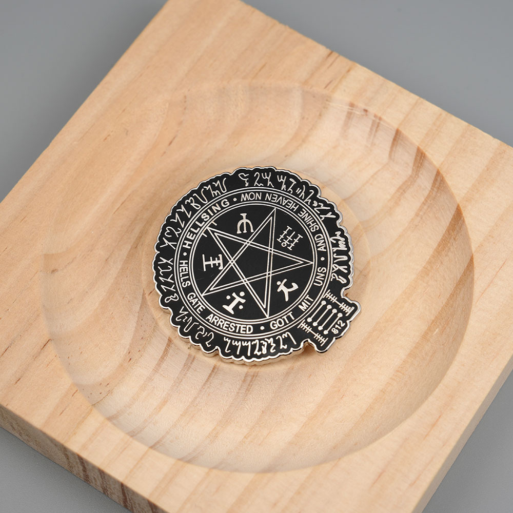 Akado Pentagram Totem Enamel Brooch Metal Badge Fashion Personality Collar Backpack Decoration