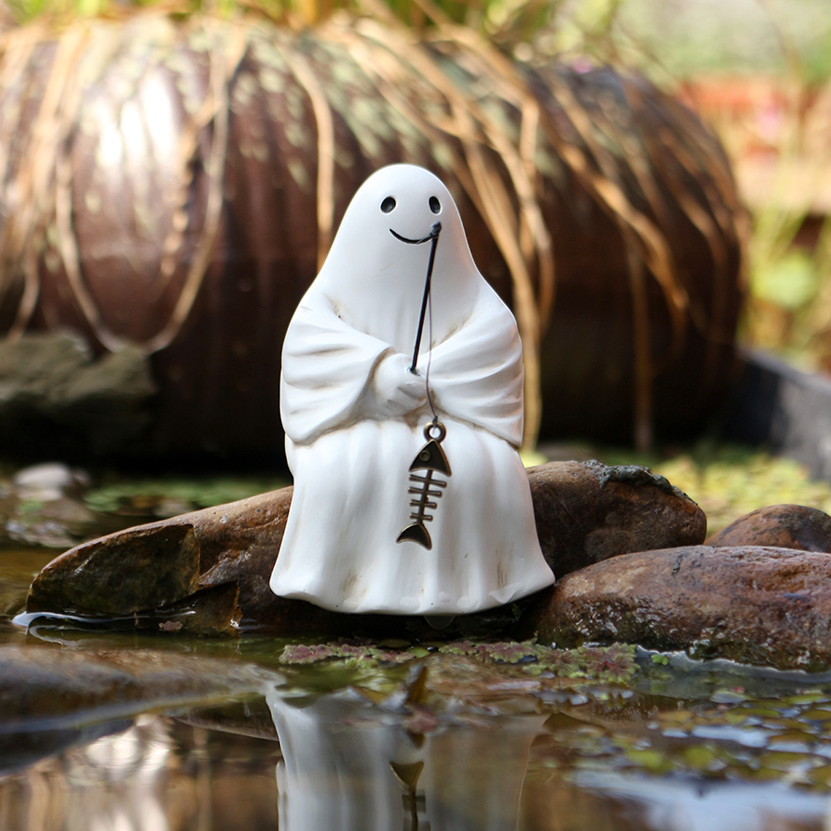 Halloween Resin Little Ghost Fishing Ornaments Ghost Festival Park Home Desktop Creative Skull Fishing Ornaments 