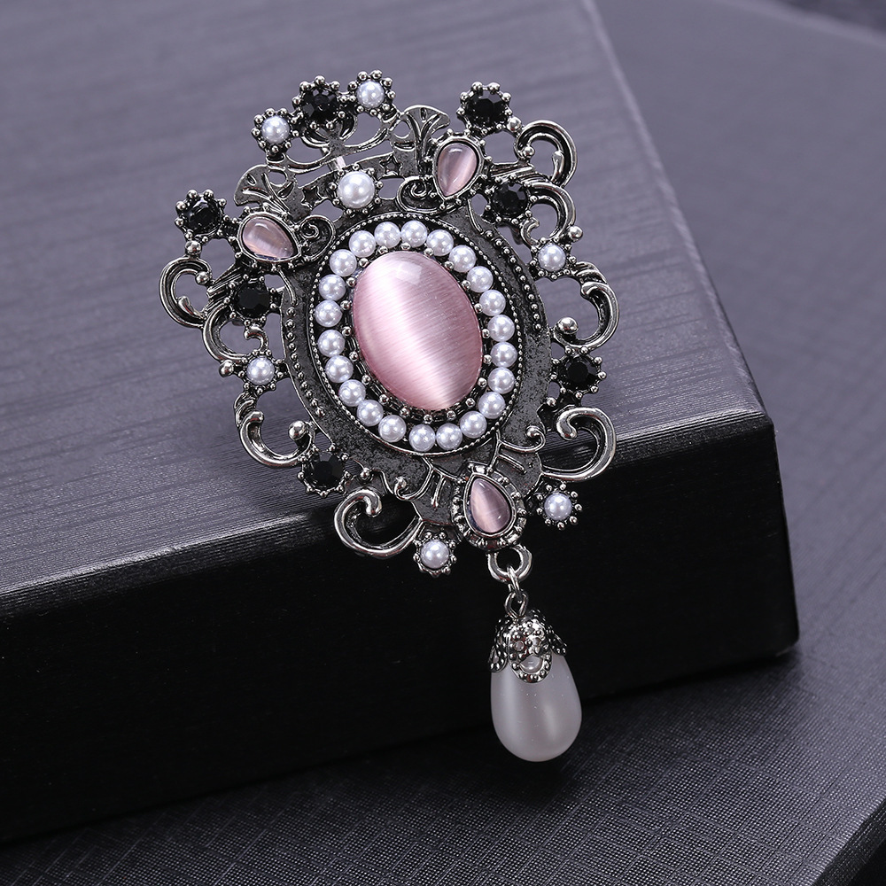 Exquisite Medieval Filigree Brooch With Baroque Enamel And Crystals_voghion.com