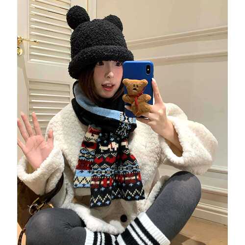 Hand-knitted Woolen Fair Isle Cute Puppy Scarf for Women, Autumn and Winter Warmth, Double-Sided Floral Pattern, Neck Warmer for Cold Protection