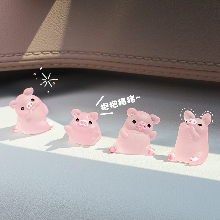 Decoración de automóviles nocturnos Piggy Decoración de automóviles Decoración de muñecas de dibujos animados Personalidad creativa Decoración de automóviles