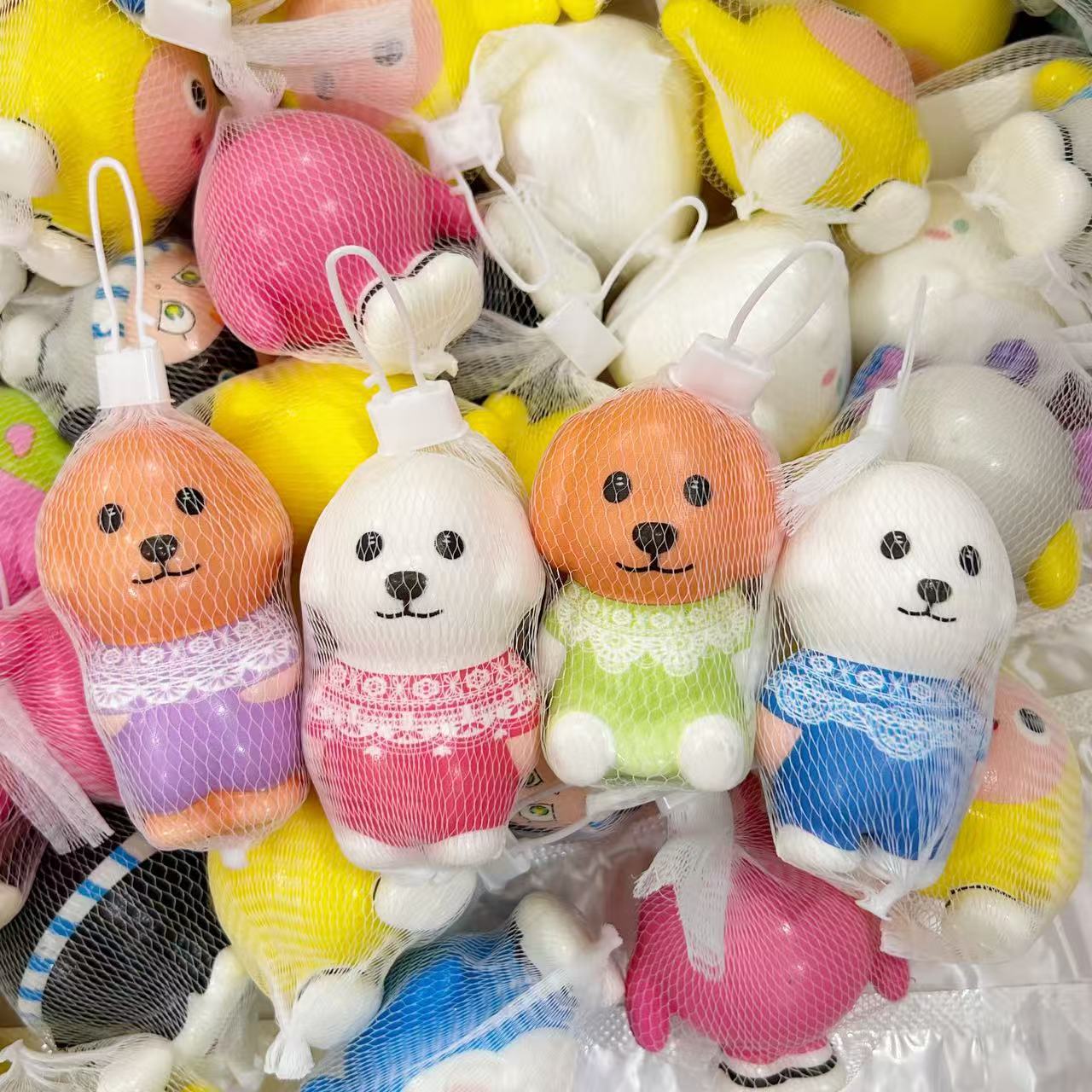 Creativo lindo bolsillo de tres servicios pellizco pellizco feliz rebote lento juguetes para niños regalos para niños pequeños regalos al por mayor
