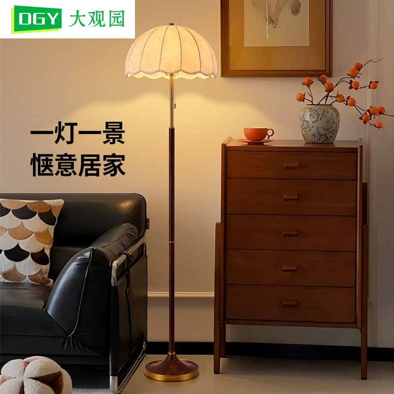 Grand View Garden retro lámpara de suelo al lado del sofá tela americana de alta calidad madera sólida lámpara de dormitorio lámpara de estilo antiguo L535