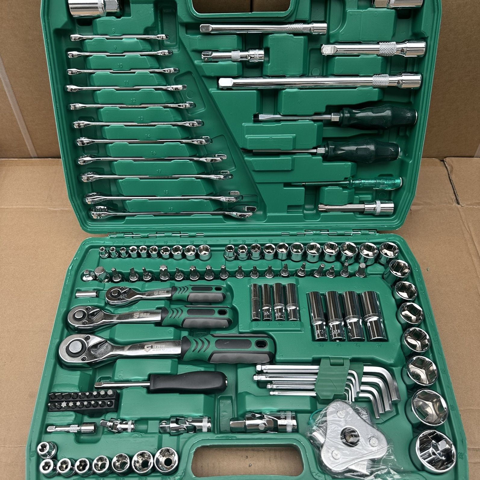 Repair kit, Che Gong Sockets and Wrenches - 121pcs-72-tooth-auto-repair-durable-lifetime-warranty