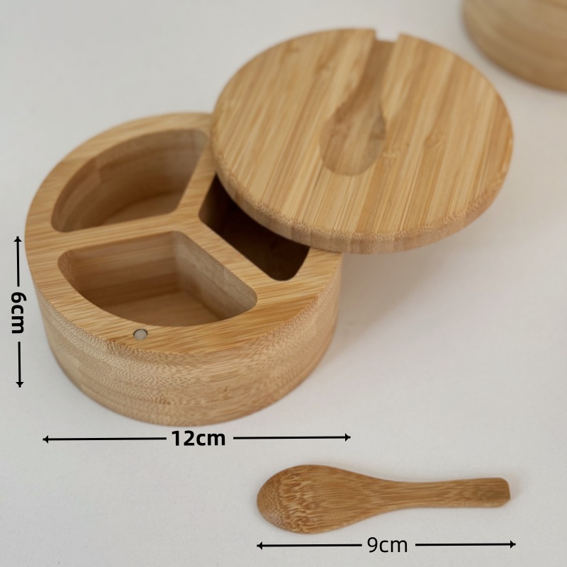 숟가락이 있는 수납공간 3개
