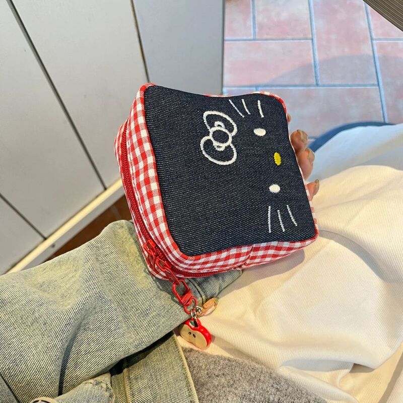 新しいオリジナル刺繍キティ小さな正方形バッグ化粧品バッグかわいい漫画おばさんタオルポラロイドカメラ収納袋|undefined