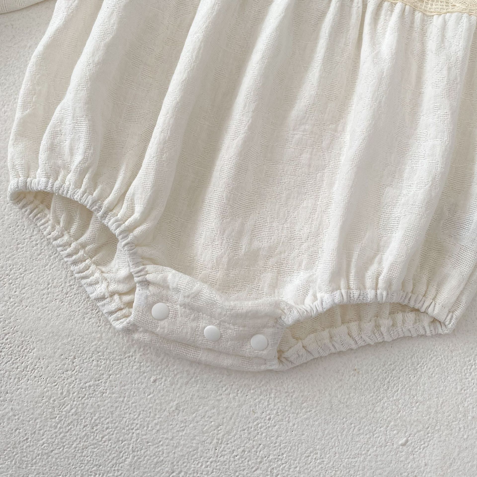 Ins2024 Autumn All Cotton New Girl Baby Long Sleeve Ha Yi Black Ear Collar Triangle Bag fart Crawler Clothes_voghion.com