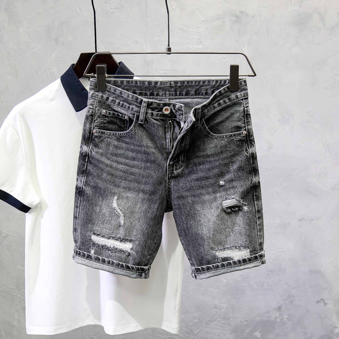 Men's Summer New Korean Style Trendy Slim Fit Denim Shorts with Holes, Vintage Washed Versatile Five-Point Pants
