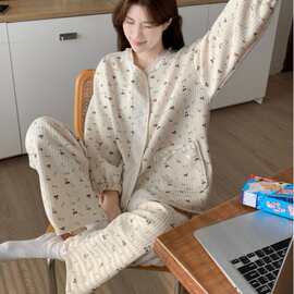 韩版ins女士新品空气层睡衣女款秋冬款长袖夹棉加厚家居服套装女