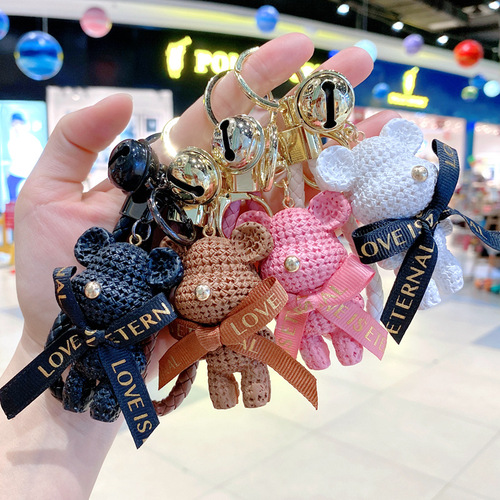 Internet celebrity Nordic resin wool rabbit bear keychain fashion couple bag car key chain pendant small gift