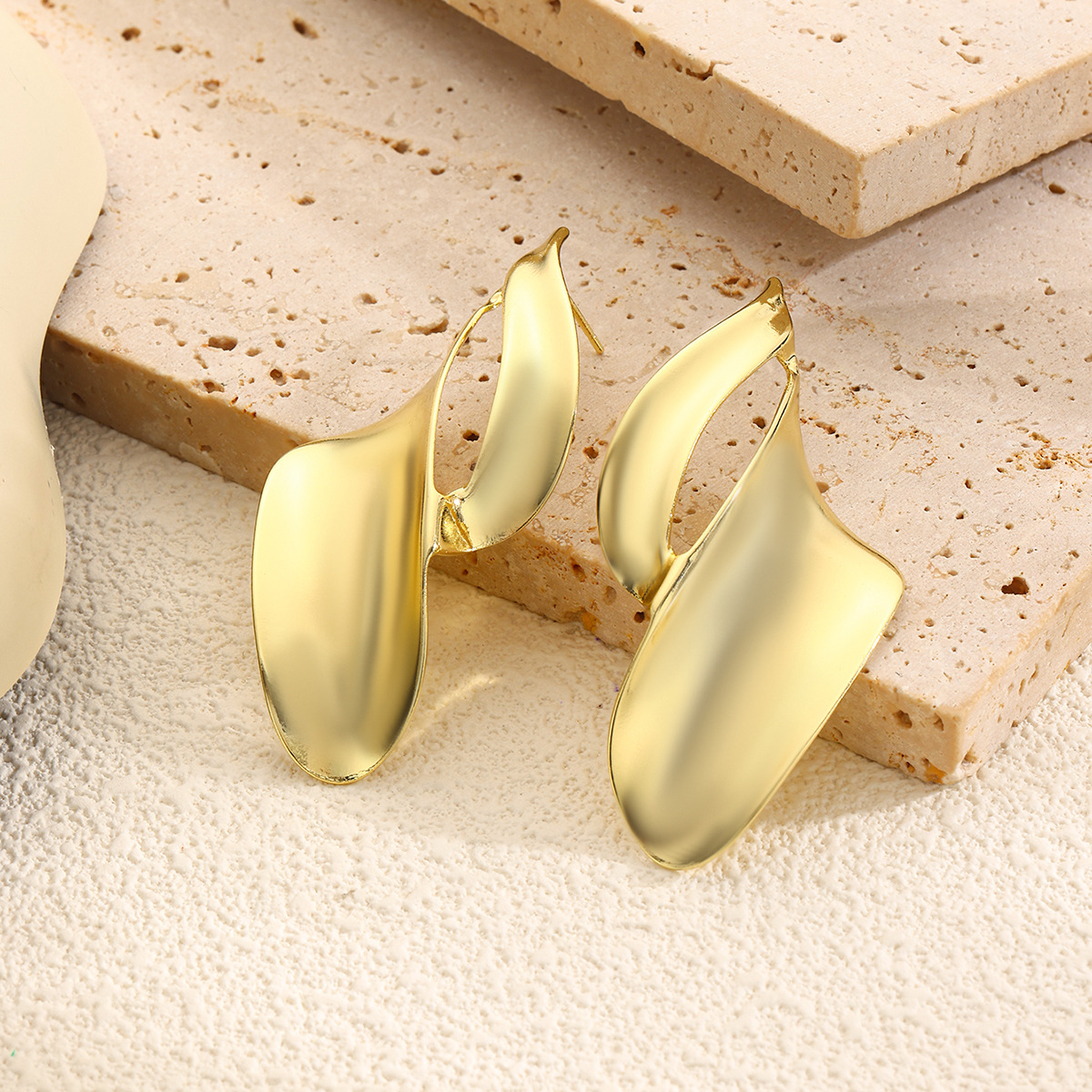 Multi-layer Heart Drop Earrings Gold Geometric Hoop Earrings_voghion.com