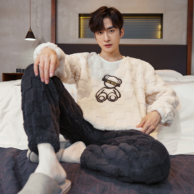 New Coral Velvet Men's Pajamas Winter Thickeneded Fleece-Lined Cartoon Young Men's Warm Long-Sleeved Round Neck Home Clothes