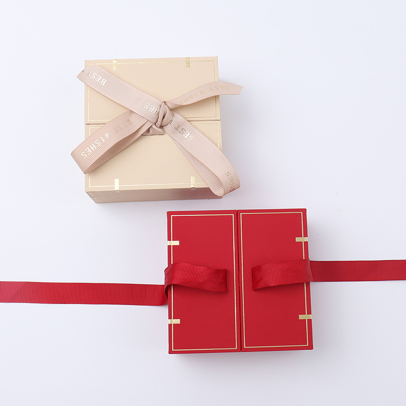 Caja de regalo del día de la madre Sense premium Caja de regalo del día de San Valentín Recuerdo de cumpleaños Anillo Collar Tres joyeros de oro